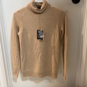Bloomingdale’s Cashmere Turtleneck- XS